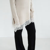 Haut à dentelle beige